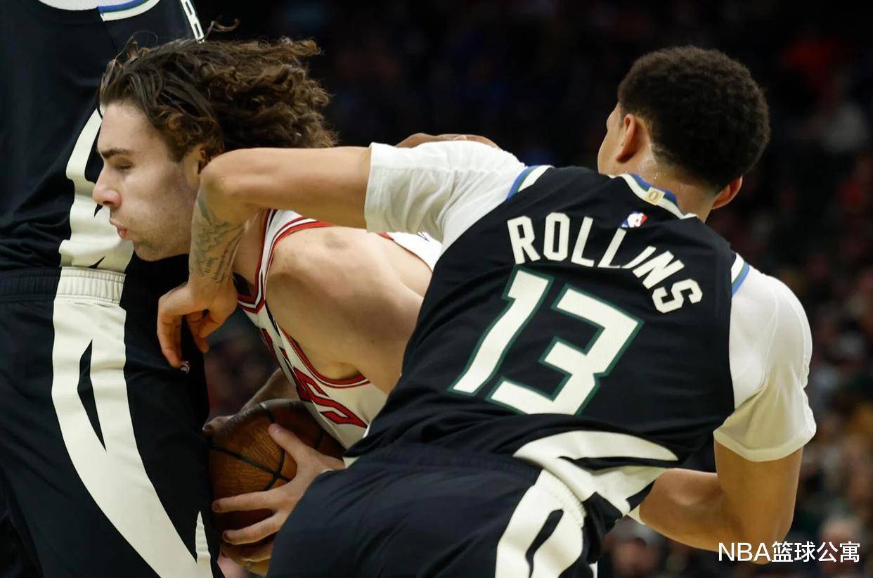 关于雄鹿击败公牛，字母哥三分回馈球迷的信息